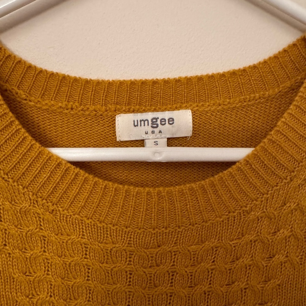 Umgee Mustard Fringe Knit Sweater Women’s Small Boho Western Pullover Top - Picture 5 of 6